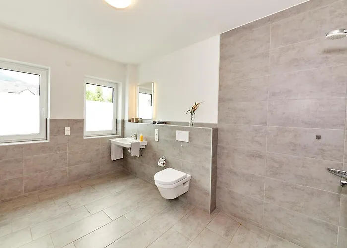 Baron アパート ベルンカステル・クース